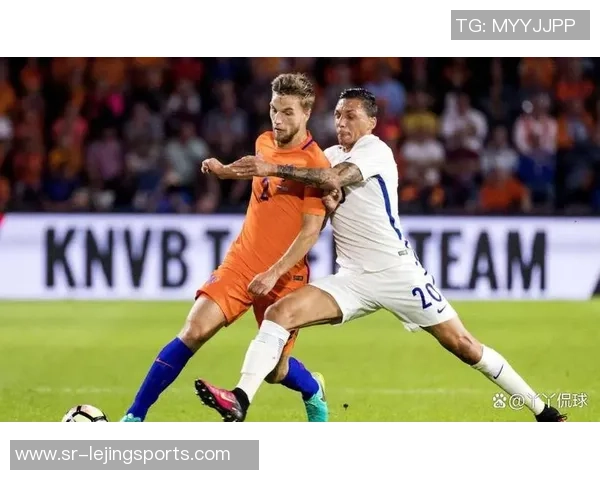 2014巴西世界杯精彩对决荷兰队逆转墨西哥队的经典时刻回顾