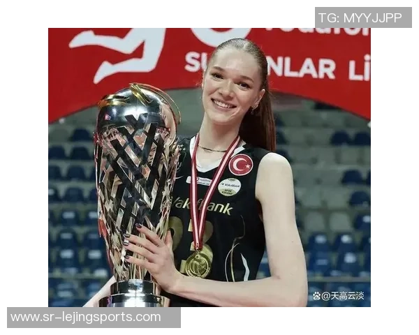 37分冠全场,决胜局拿9分!马尔科娃太强,助瓦基弗打败费内巴切 37分冠全场,决胜局拿9分!马尔科娃太强,助瓦基弗打败费内巴切